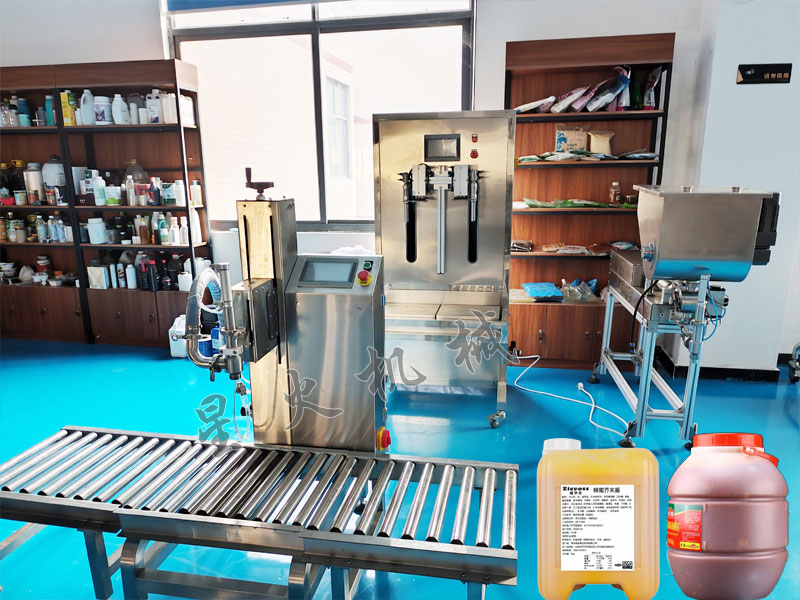 單頭醬料稱重灌裝機